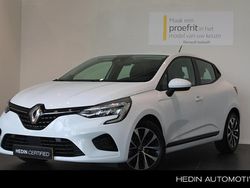 Ijswit 369 Gebruikt 2021 Renault Clio V Zen Hatchback | € 13.450 (Eerlijke prijs)