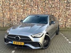 Grijs, metallic lak Gebruikt 2021 Mercedes C200 AMG line Sedan | € 39.950 (Eerlijke prijs)