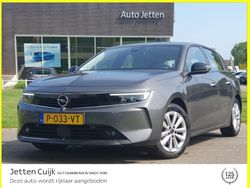Grijs Gebruikt 2022 Opel Astra Edition Hatchback | € 18.995 (Eerlijke prijs)