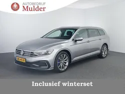 Grijs Gebruikt 2020 VW Passat Business Stationwagen | € 24.945 (Eerlijke prijs)
