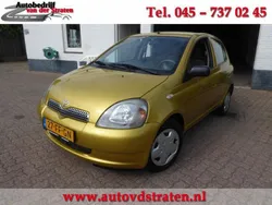 Geel Gebruikt 2000 Toyota Yaris Luna Hatchback | € 1.500 (Goede deal)