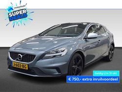 Grijs Gebruikt 2020 Volvo V40 R-Design Stationwagen | € 20.445 (Eerlijke prijs)