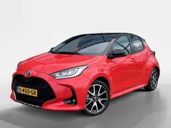 Rood Gebruikt 2021 Toyota Yaris Hatchback | € 23.495 (Iets duurder)