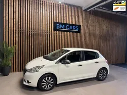 Wit Gebruikt 2012 Peugeot 208 Access Hatchback | € 4.899 (Eerlijke prijs)