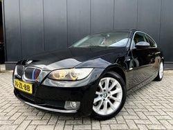 Zwart Gebruikt 2008 BMW 330 Executive Coupé | € 8.995 (Super prijs)