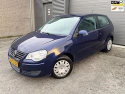 Blauw Gebruikt 2007 VW Polo Hatchback | € 2.150 (Eerlijke prijs)