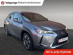 Grijs Gebruikt 2020 Lexus UX SUV | € 27.990 (Eerlijke prijs)