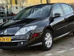 Zwart Gebruikt 2008 Renault Laguna III Dynamique Hatchback | € 3.500 (Eerlijke prijs)