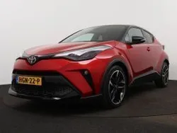 Rood metallic Gebruikt 2021 Toyota C-HR Sport SUV | € 27.445 (Iets duurder)