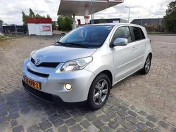 Zilver Gebruikt 2009 Toyota Urban Cruiser SUV | € 5.950 (Eerlijke prijs)