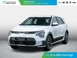 Wit Nieuw 2025 Kia e-Niro Light SUV | € 37.495 (Super prijs)