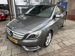Grijs Gebruikt 2012 Mercedes B180 Ambition MPV | € 14.990 (Iets duurder)