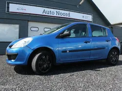 Blauw Gebruikt 2006 Renault Clio II Authentique Hatchback | € 500 (Super prijs)