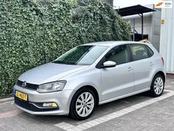 Grijs Gebruikt 2015 VW Polo Comfortline Hatchback | € 4.950 (Super prijs)