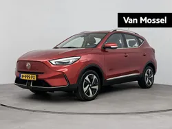 Rood Gebruikt 2021 MG ZS Luxury Sedan | € 22.930 (Eerlijke prijs)