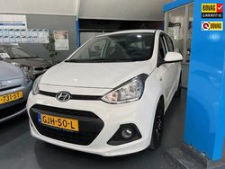 Wit Gebruikt 2015 Hyundai i10 Comfort Hatchback | € 7.950 (Eerlijke prijs)