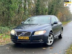 Blauw Gebruikt 2010 Volvo S80 Momentum Sedan | € 6.500 (Eerlijke prijs)