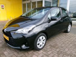 Hatchback Gebruikt 2019 Toyota Yaris Hybrid Hatchback | € 15.800 (Eerlijke prijs)