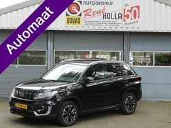 Zwart Gebruikt 2021 Suzuki Vitara Style SUV | € 21.940 (Eerlijke prijs)