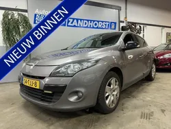 Grijs Gebruikt 2012 Renault Mégane III Hatchback | € 4.995 (Eerlijke prijs)