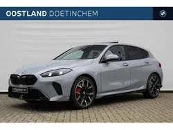 Grijs Nieuw 2025 BMW 120 Executive Hatchback | € 54.609 (Eerlijke prijs)