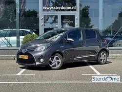 Grijs Gebruikt 2014 Toyota Yaris Hatchback | € 13.950 (Eerlijke prijs)