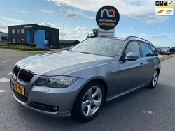 Grijs Gebruikt 2009 BMW 320 Stationwagen | € 3.499