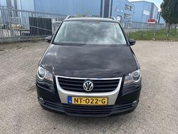 Zwart Gebruikt 2009 VW Touran Trendline MPV | € 2.599 (Eerlijke prijs)