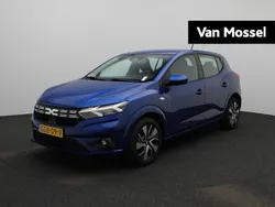 Blauw Gebruikt 2024 Dacia Sandero Expression Hatchback | € 19.935 (Eerlijke prijs)