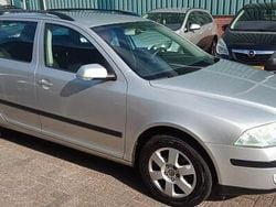 Grijs Gebruikt 2005 Skoda Octavia Elegance Stationwagen | € 1.950 (Eerlijke prijs)