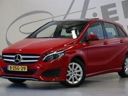 Rood Gebruikt 2015 Mercedes B200 Ambition MPV | € 12.950 (Eerlijke prijs)