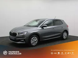 Grijs, metallic lak Nieuw 2025 Skoda Fabia SE Hatchback | € 28.250 (Eerlijke prijs)