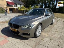 Grijs Gebruikt 2016 BMW 328 Executive Sedan | € 16.750 (Eerlijke prijs)