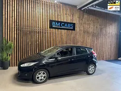 Zwart Gebruikt 2015 Ford Fiesta Titanium Hatchback | € 5.995 (Eerlijke prijs)