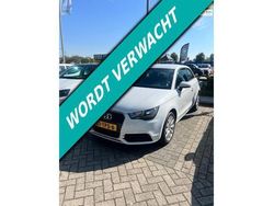 Wit Gebruikt 2012 Audi A1 Attraction Hatchback | € 6.395 (Eerlijke prijs)