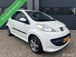 Wit Gebruikt 2006 Peugeot 107 Hatchback | € 1.899 (Eerlijke prijs)