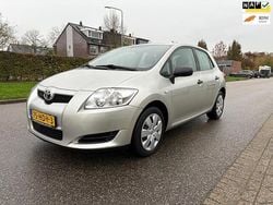 Grijs Gebruikt 2008 Toyota Auris Terra Hatchback | € 4.450 (Goede deal)