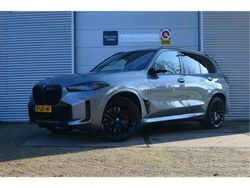 Grijs, metallic lak Gebruikt 2023 BMW X5 M Sport SUV | € 92.499 (Iets duurder)
