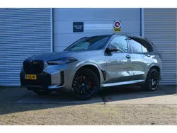 Grijs, metallic lak Gebruikt 2023 BMW X5 M Sport SUV | € 92.499 (Iets duurder)