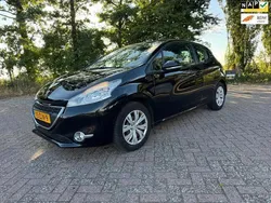 Zwart Gebruikt 2012 Peugeot 208 Envy Hatchback | € 3.399 (Eerlijke prijs)