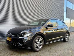 Zwart Gebruikt 2024 VW Polo R-line Hatchback | € 24.500 (Eerlijke prijs)