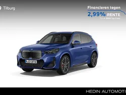 Blauw Nieuw 2025 BMW iX1 M Sport SUV | € 62.428 (Eerlijke prijs)