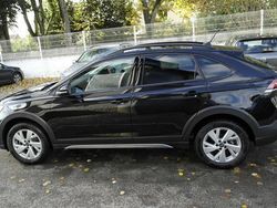 Zwart Gebruikt 2022 VW Taigo Business SUV | € 23.000 (Goede deal)