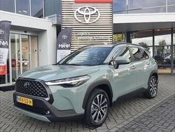 Groen Gebruikt 2025 Toyota Corolla Cross Style SUV | € 37.999 (Eerlijke prijs)