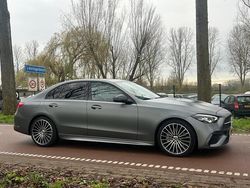Grijs Gebruikt 2021 Mercedes C180 AMG line Sedan | € 39.999 (Eerlijke prijs)