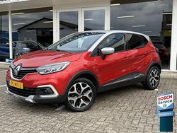 Rood Gebruikt 2017 Renault Captur Intens SUV | € 12.900 (Iets duurder)