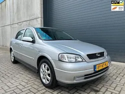 Grijs Gebruikt 2004 Opel Astra Njoy Hatchback | € 2.499 (Eerlijke prijs)