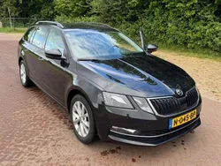 Zwart Gebruikt 2019 Skoda Octavia Business Line Stationwagen | € 13.900 (Goede deal)