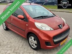 Oranje Gebruikt 2009 Peugeot 107 Hatchback | € 2.850 (Goede deal)