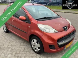 Oranje Gebruikt 2009 Peugeot 107 Hatchback | € 2.750 (Goede deal)